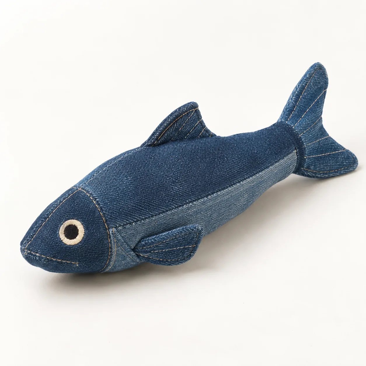 Hug Fish Cat Kicker